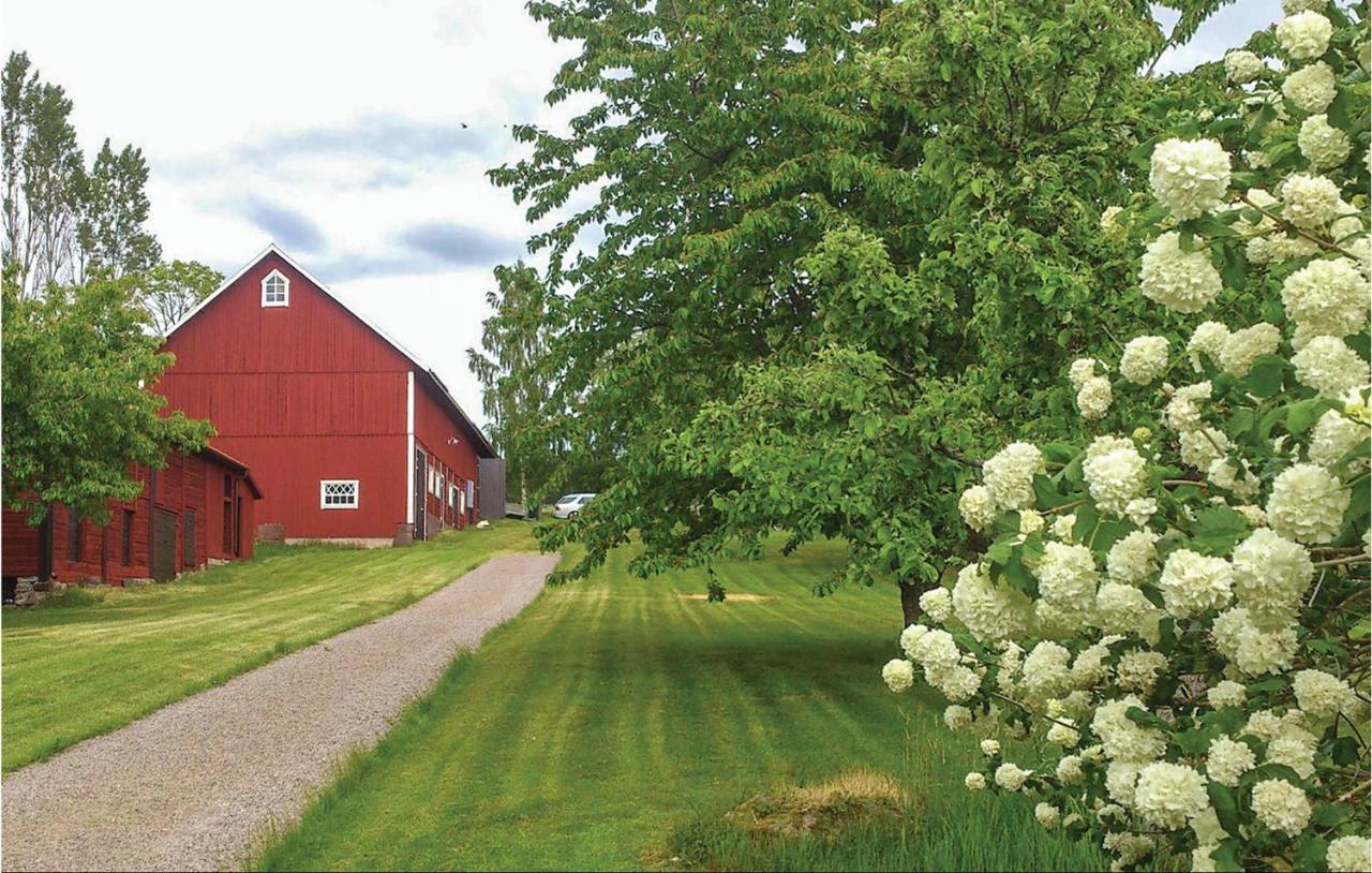 Awesome Home In Vimmerby With Wifi Exterior photo
